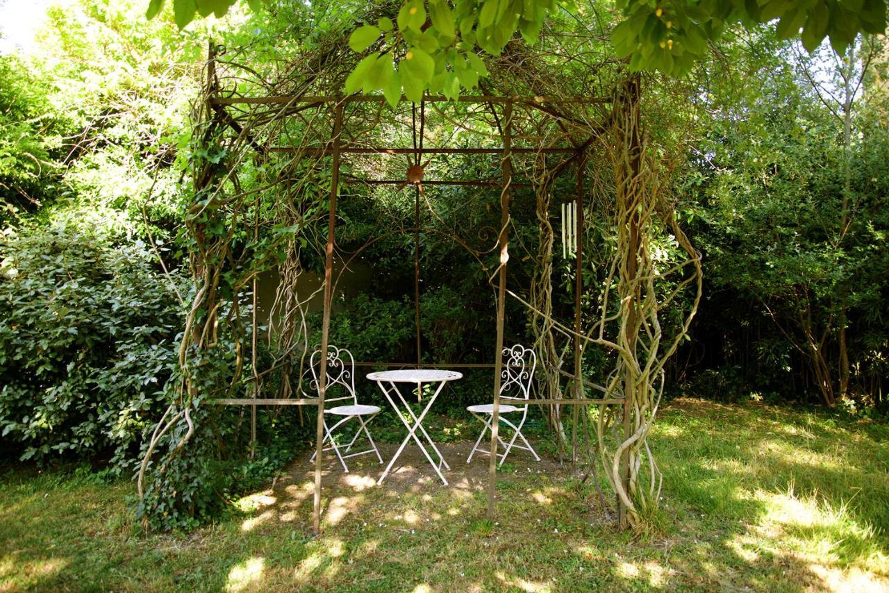 Maison Piloni LʼIsle-sur-la-Sorgue Buitenkant foto