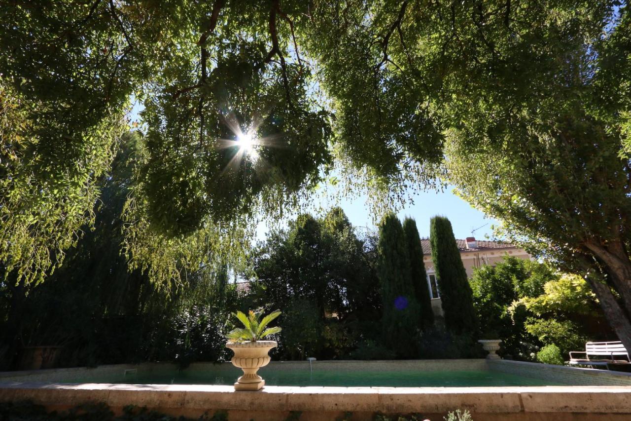 Maison Piloni LʼIsle-sur-la-Sorgue Buitenkant foto